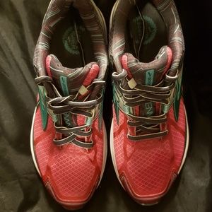 Brooks Ravenna womans size 8.5